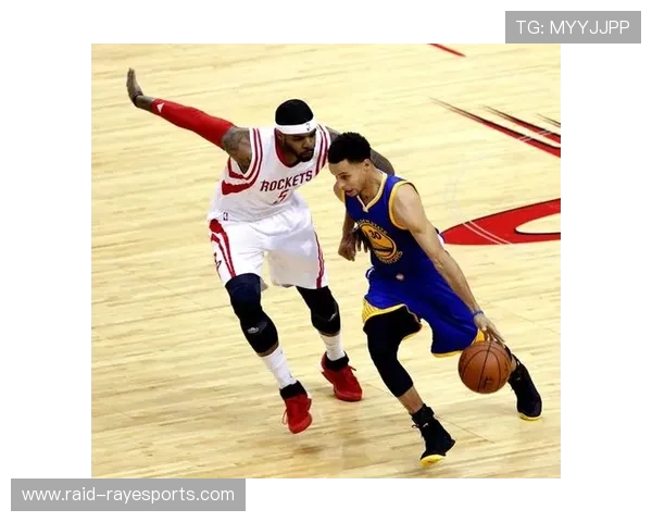 足球球星一对一进攻技巧解析如何突破防守赢得比赛胜利